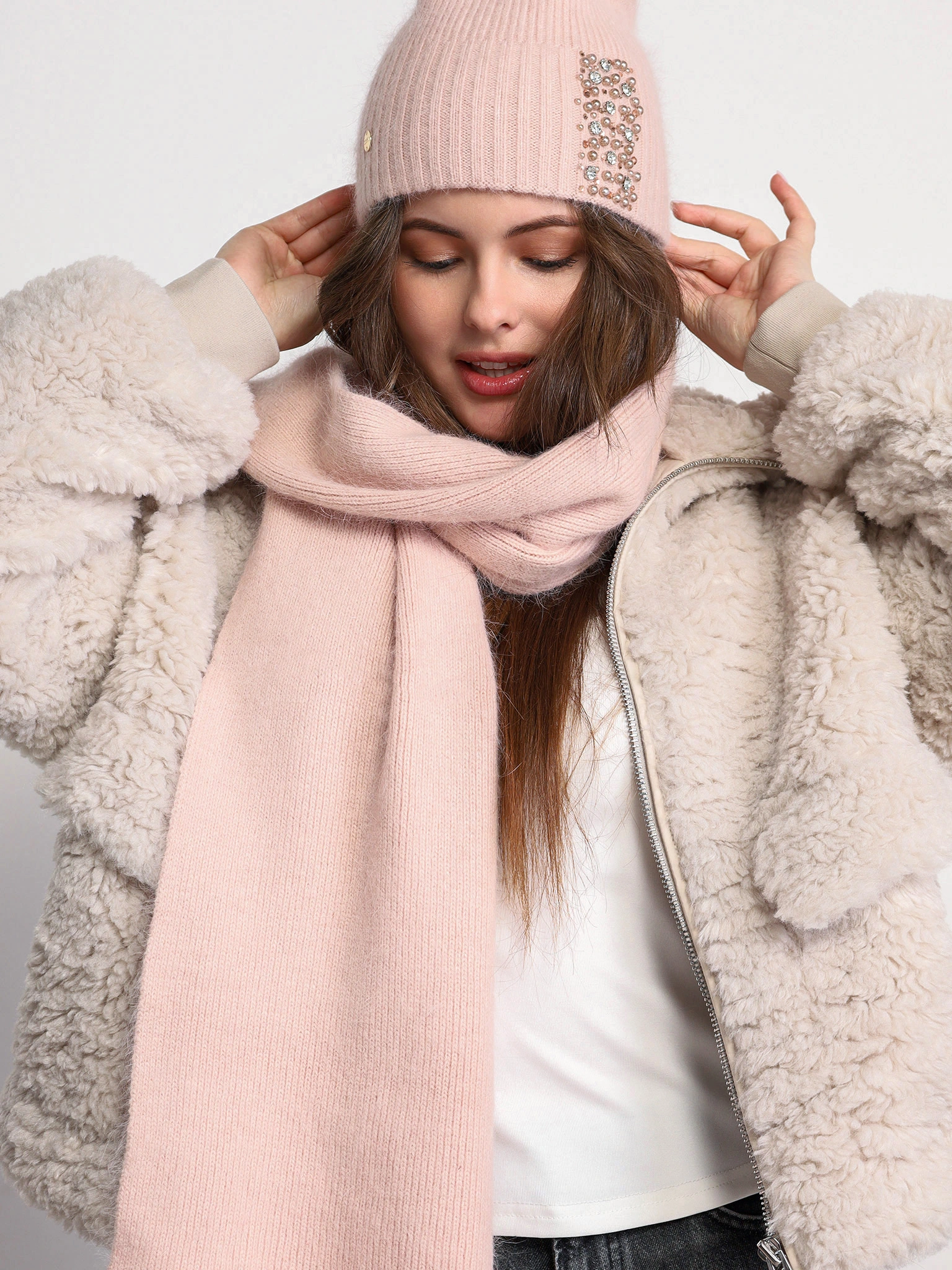 Шарф из ангоры и акрила